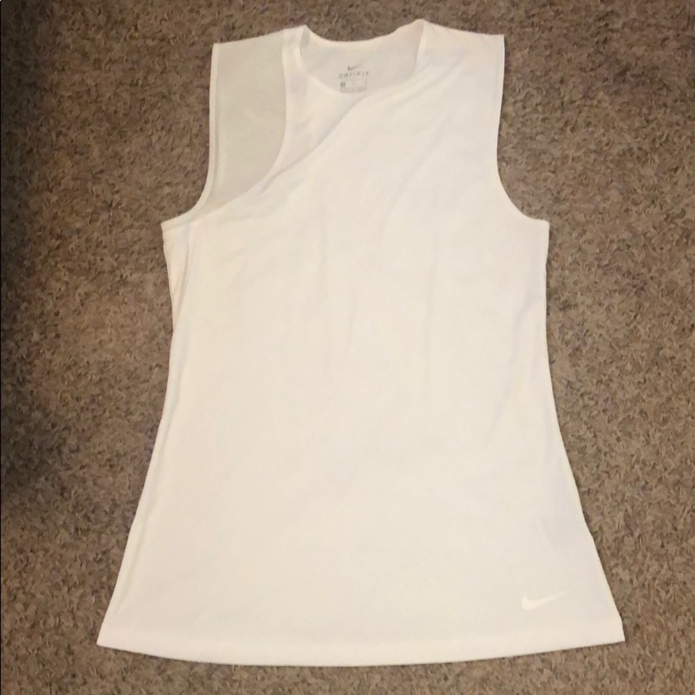 Nike top